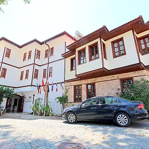 2* Hotel Karyatit Kaleici